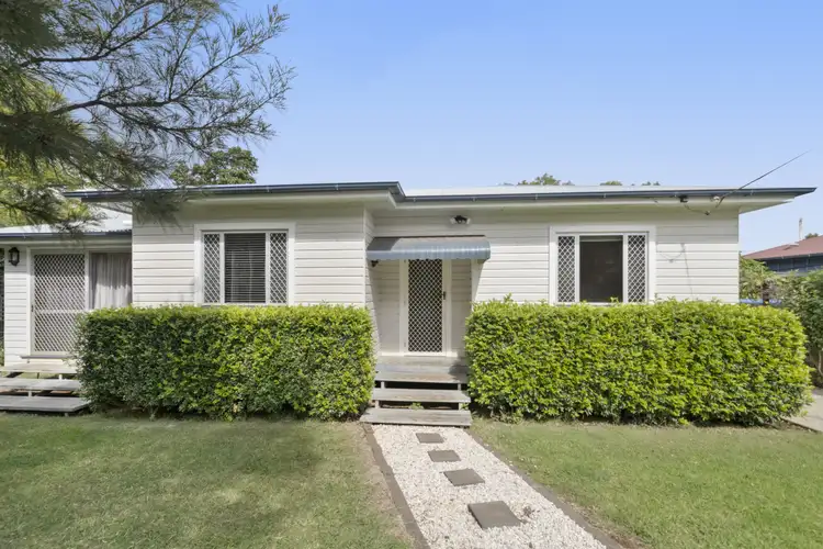 28 Rhyde Street