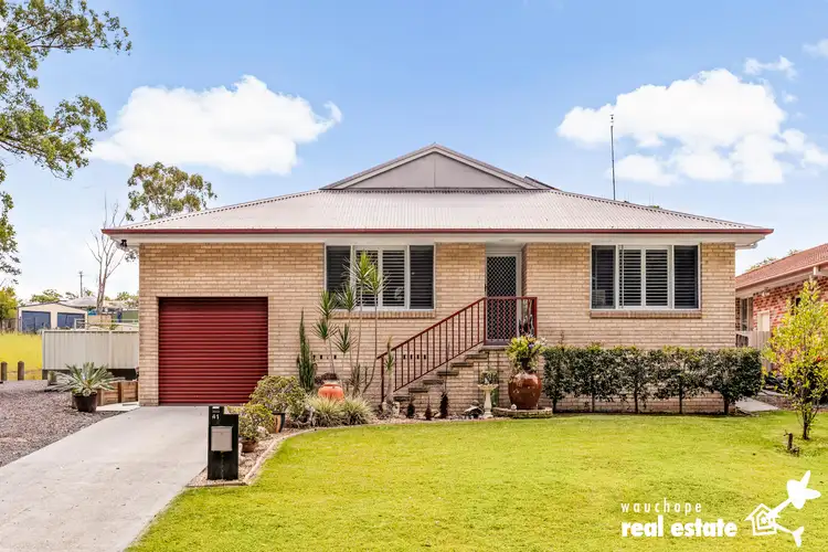 41 Peppermint Crescent
