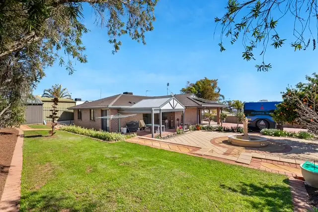 4 Creswick Court