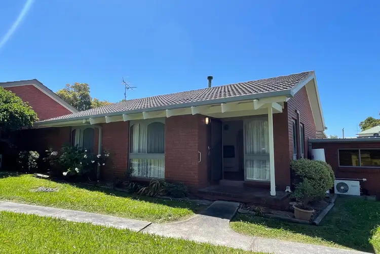 12-14 The Crescent