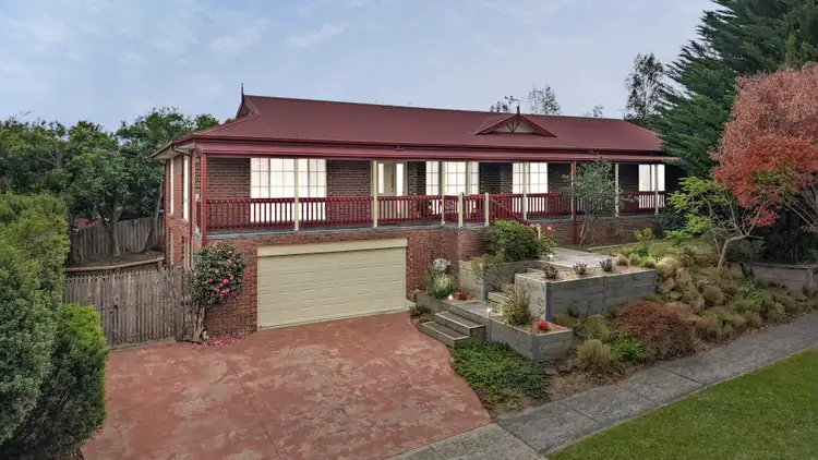 52 Huntingtower Crescent