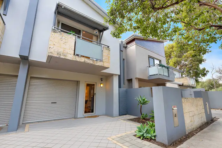 4/1 Park Road, Nedlands WA 6009