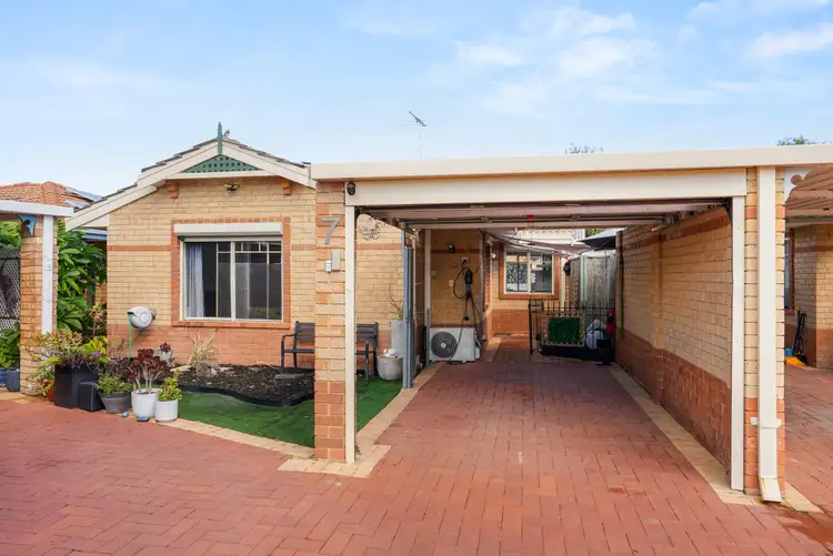 7/2 Dowling Street