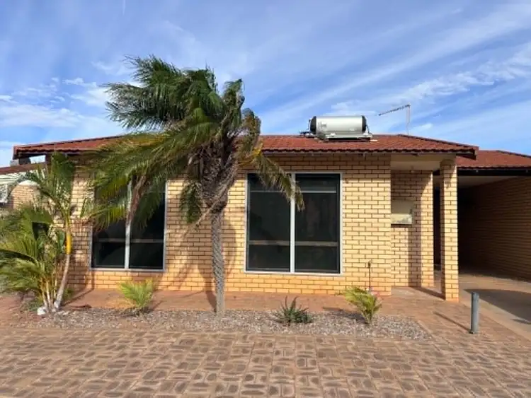 17/19 Marmion Street