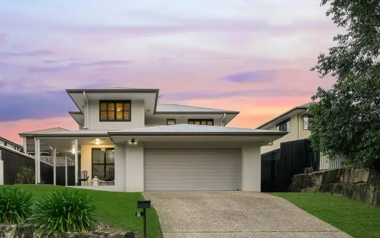 7 Parkwater Close