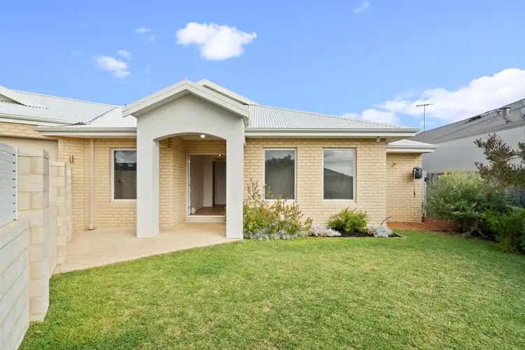 3 Tectona Way