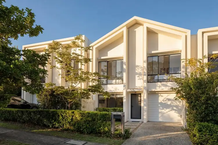 87 Pavilion Drive