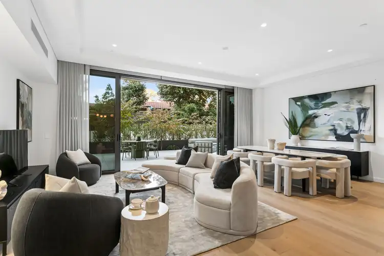 3 Airlie Street