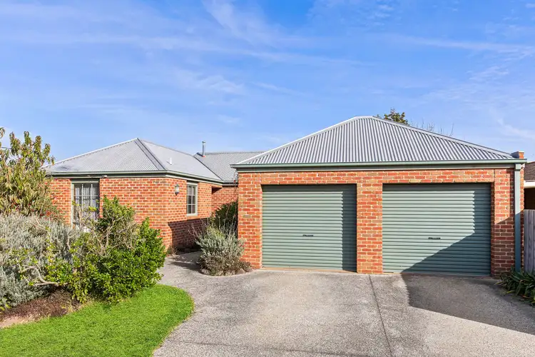 13 Cameron Crescent