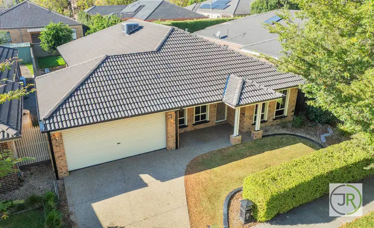 8 Gladys Court