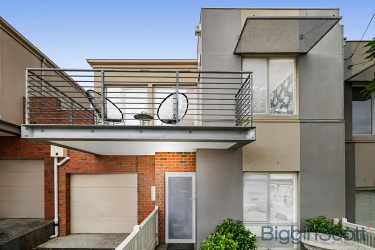 366B Victoria Road