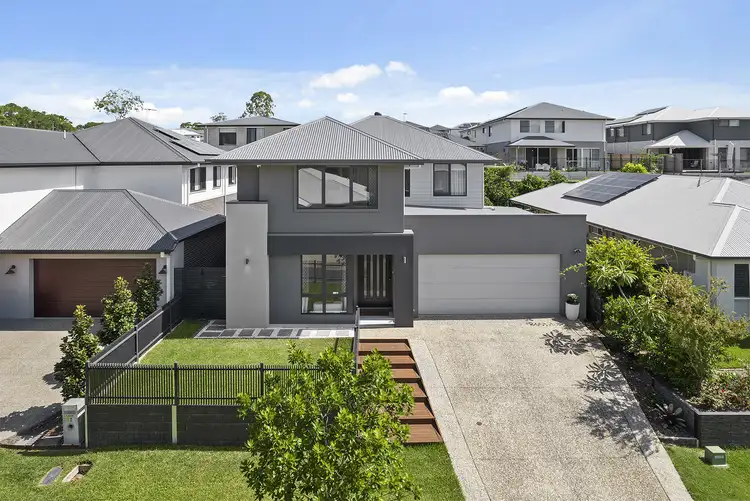 55 Desertrose Crescent