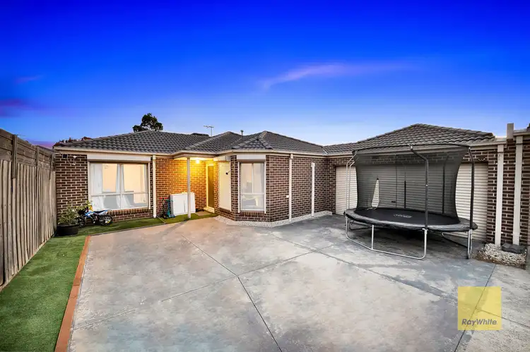 9 Swinburne Court