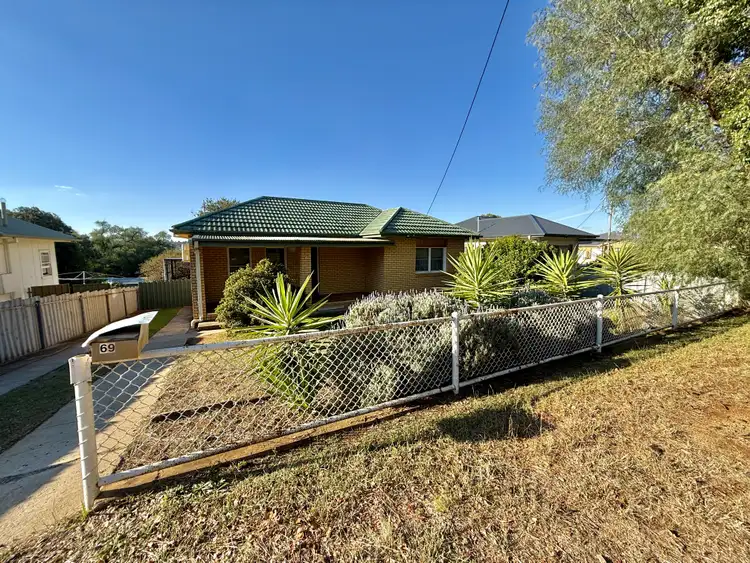69 Allanan Street