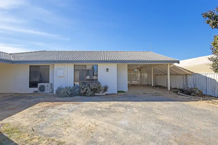 44 Green Head Road