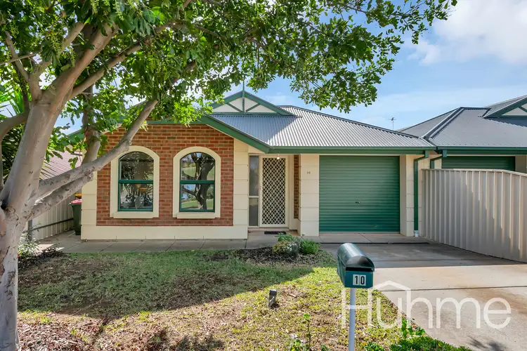 10 Breakwater Close