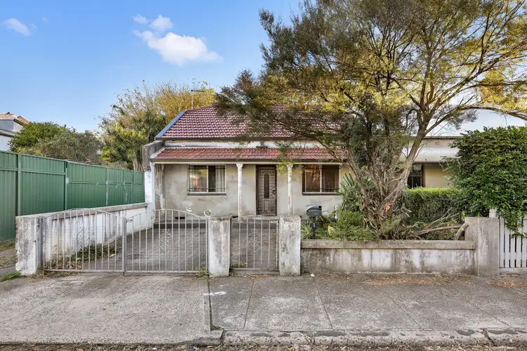 1 Alice Avenue