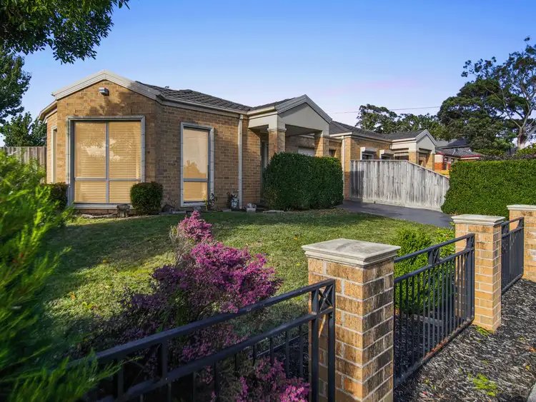17 Nockolds Crescent