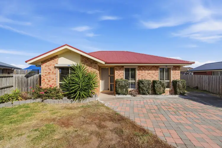 30 Viola Crescent