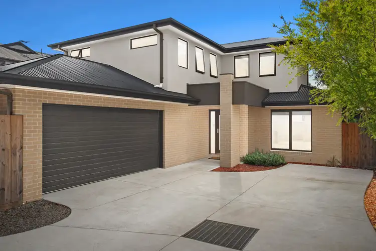 27 Shakespeare Avenue