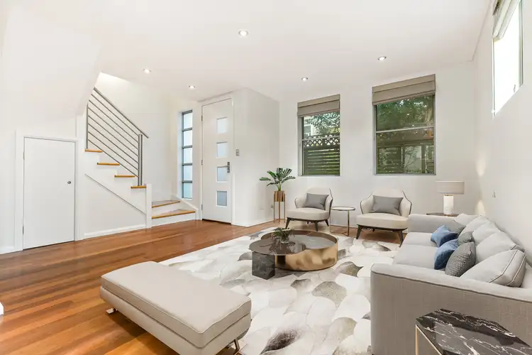4/31 Marlborough Street
