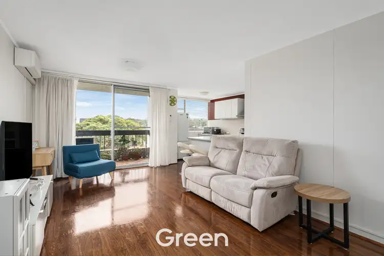 61 West Parade