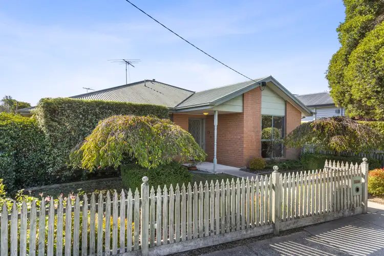 48 Shackleton Street