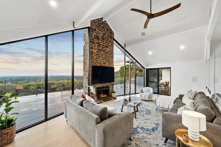 9 Seaview Crescent