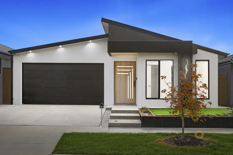 25 Lynnwood Drive