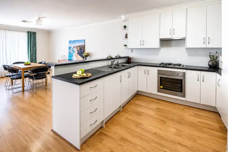 24a Danvers Grove