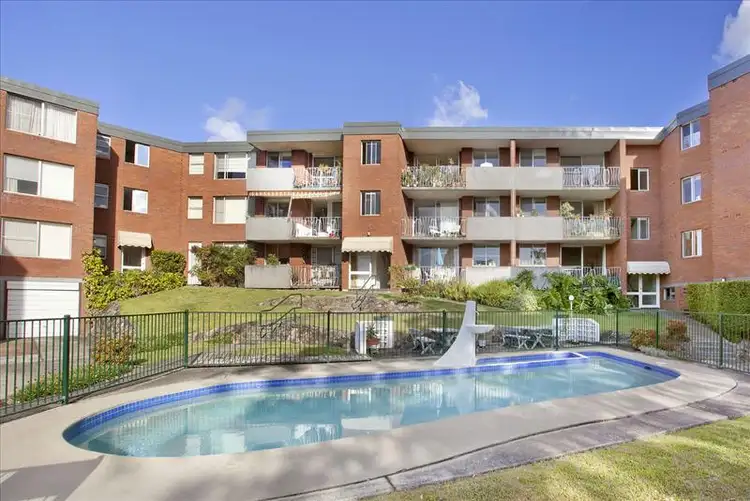 29/8 Bortfield Drive