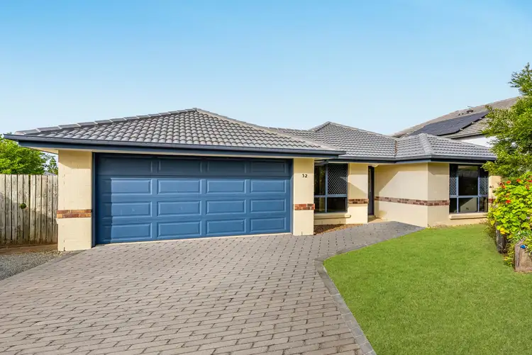 32 Viewpoint Drive
