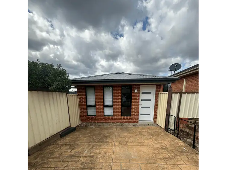5A Brownlow Place