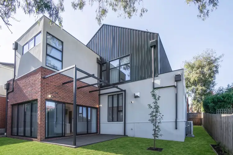3 Munro Street