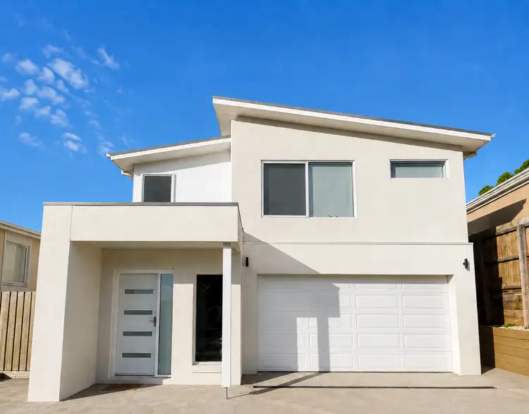 7 Regal Street