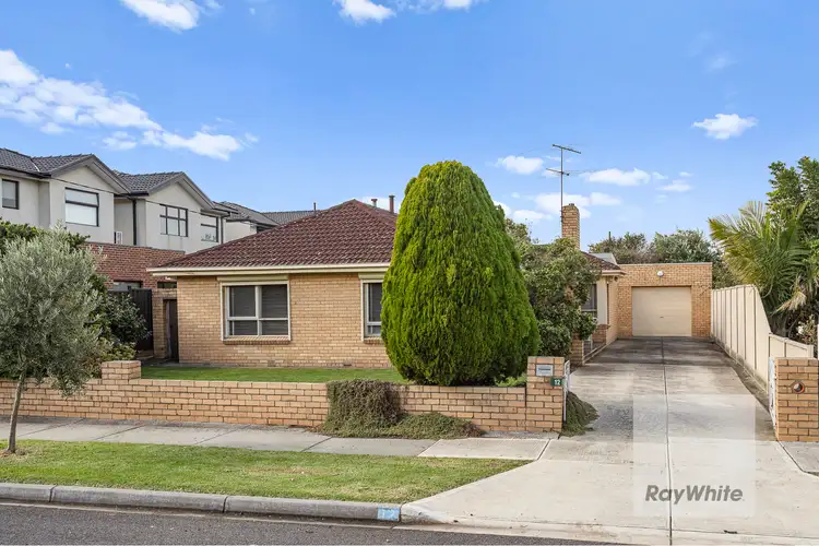12 Currajong Street