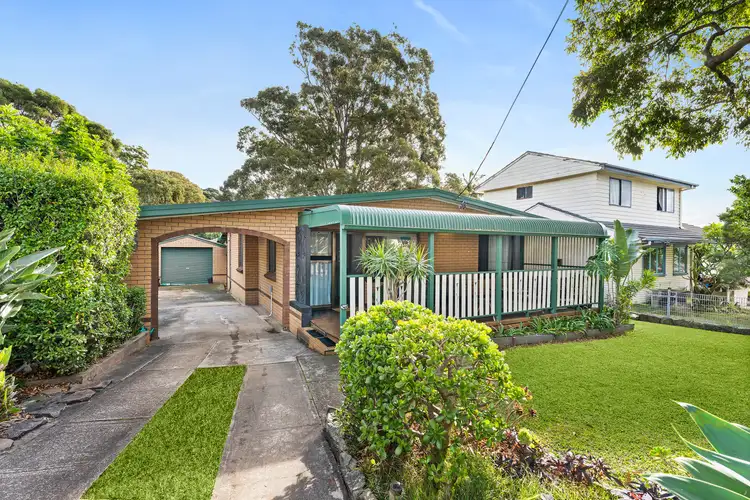 8 Ponsford Street