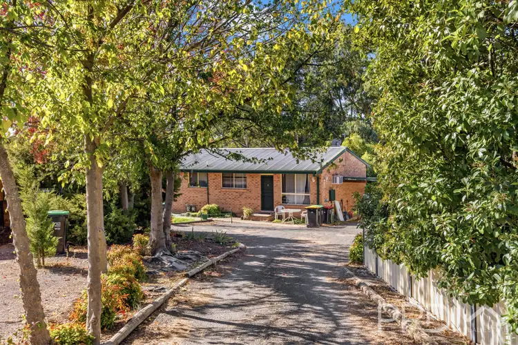 11C & 11D Hume Place