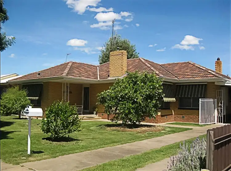 10 Dawn Street