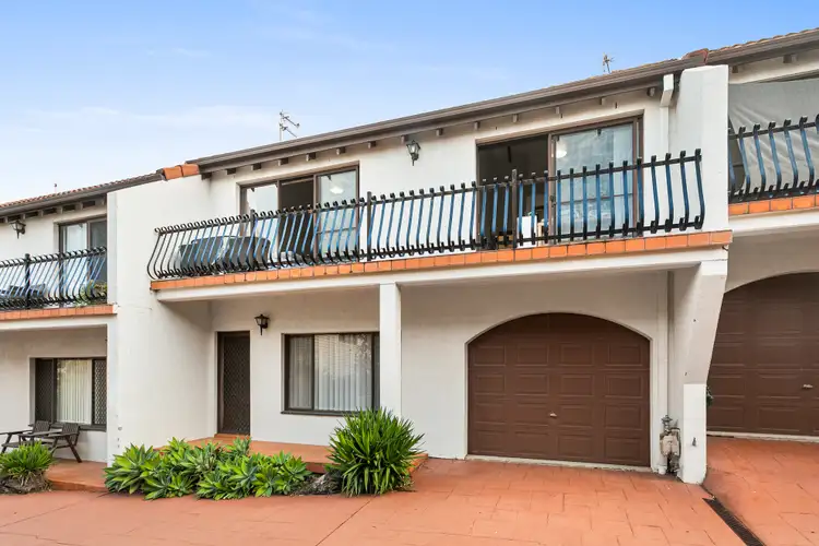 3/32 Darley Street
