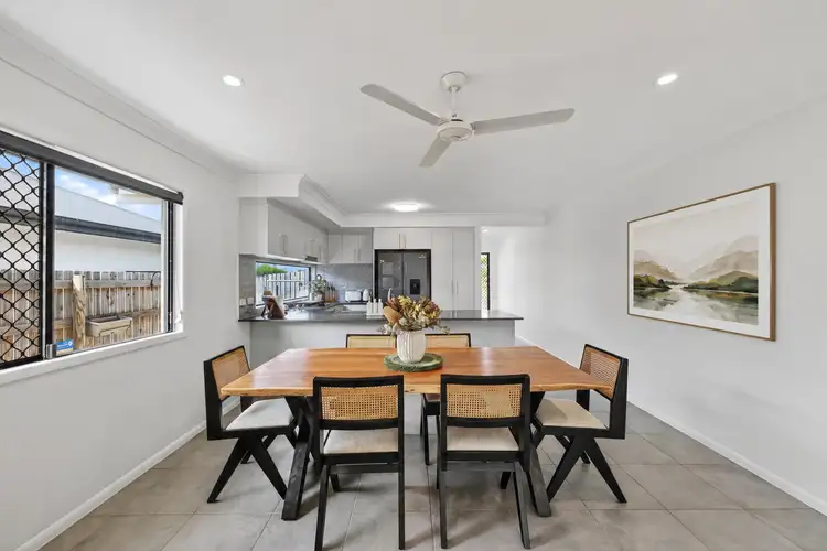 8 Drakeford Street