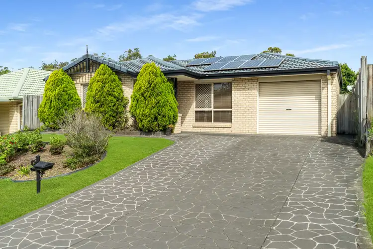 9 Robinson Crescent