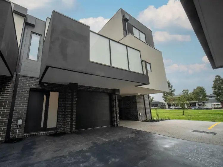 67 Dawnview Crescent