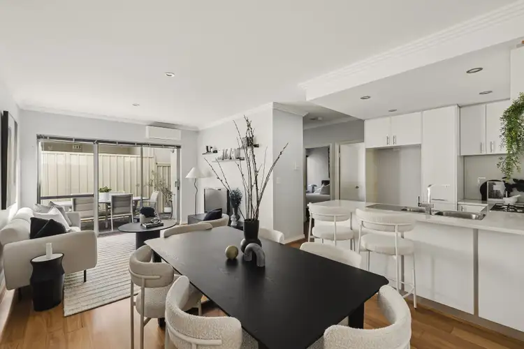 212 Kooyong Road