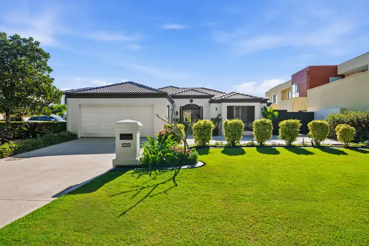 2105 Carlton Close