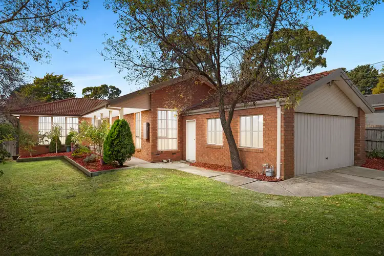 27 Thurleigh Avenue