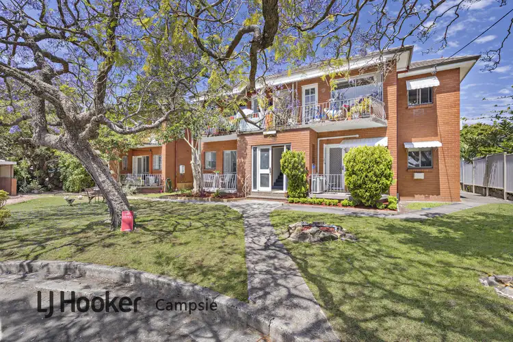 6 Kresser Grove