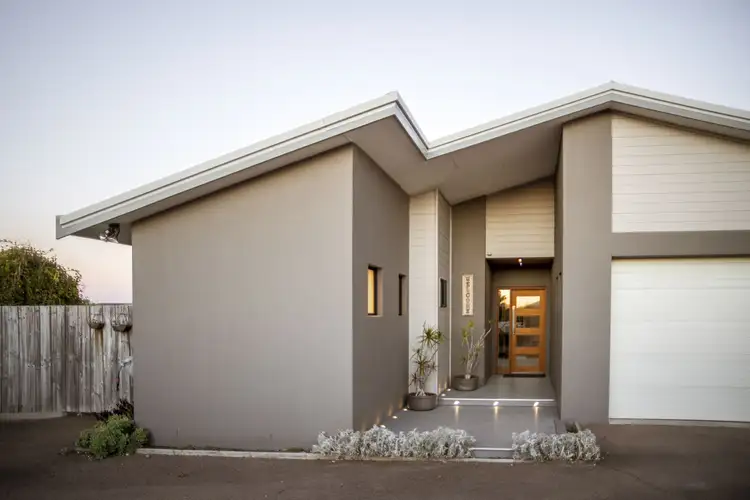 3 Eagle Court