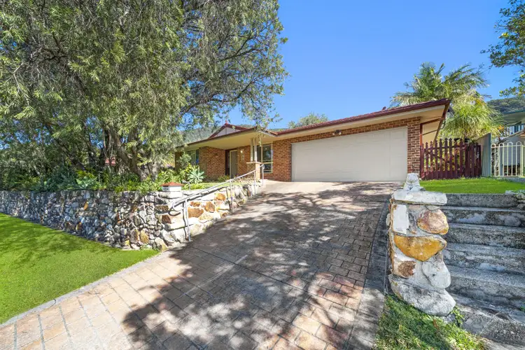12 Peach Grove