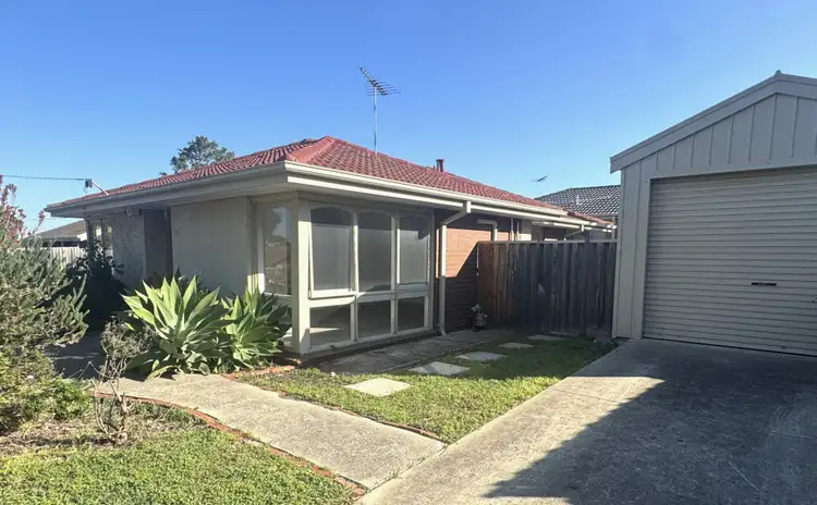 33A Polwarth Crescent